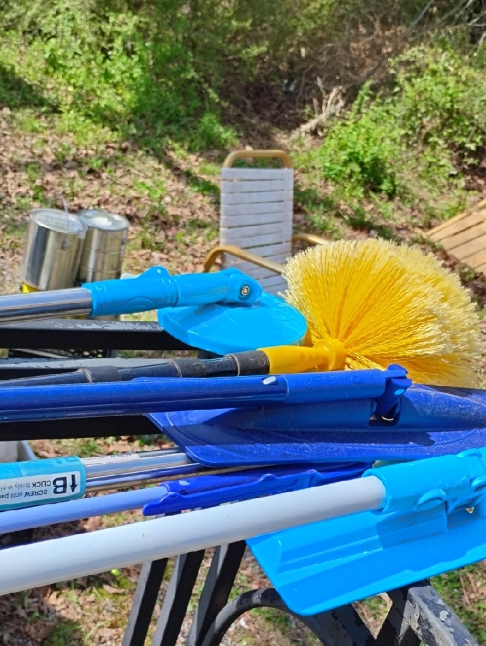 Assorted Swifter /Duster& Cleaning Brushes in Bright Blue and Yellow(6 PCs)